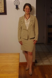 You guys should know how dedicated I am to producing good content when I'll put on my best suit at 10 pm on a Tuesday night - just for you. Also, I got the buttons wrong - it usually hangs much better.